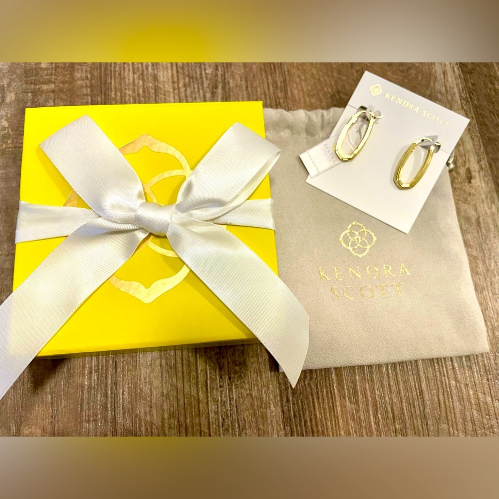 New!  Kendra Scott Heather Hoop Earrings